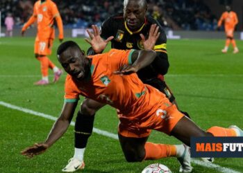 CAN: Konan assists and scores an own goal for Ivory Coast, Algeria advances