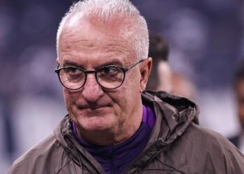 Dorival’s merit was to isolate Corinthians from the external crisis