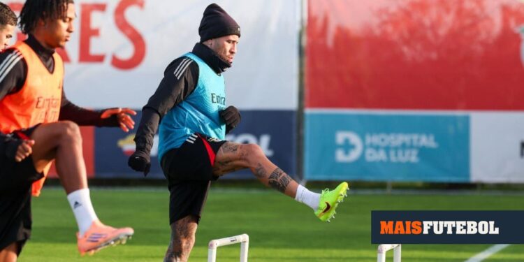 «I’m not afraid of losing Otamendi, nobody told me anything»