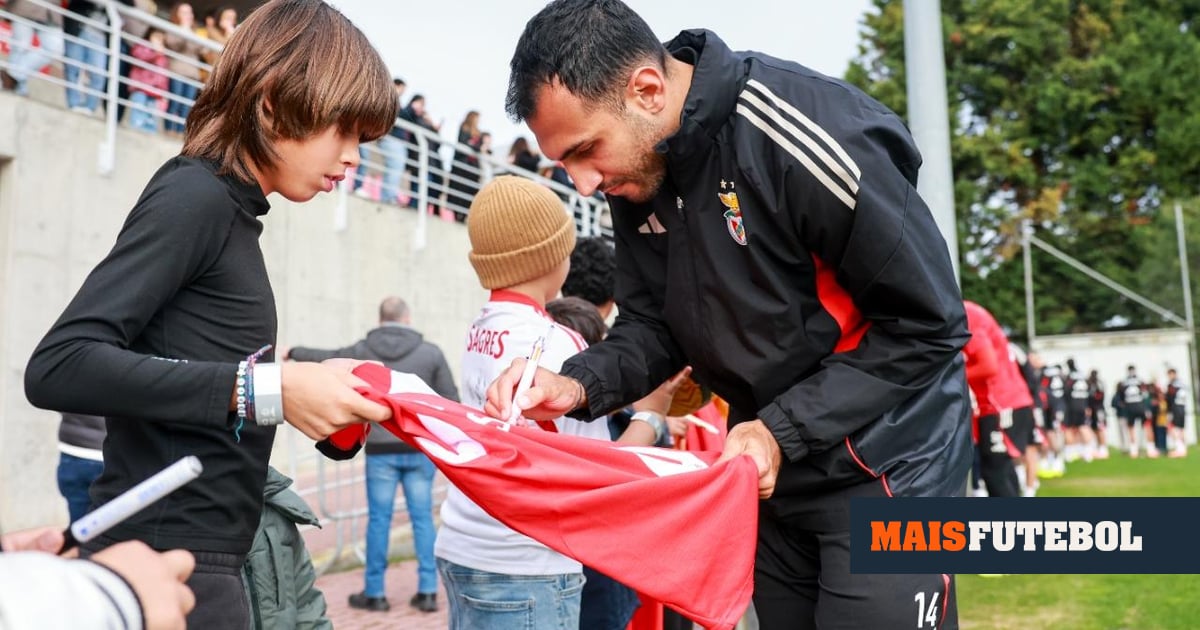 PHOTOS: Mourinho with news and Benfica in a training session open to special guests