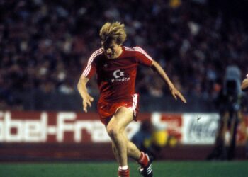 Police escort, a speeding Porsche and two games in the same day: the incredible story of Soren Lerby