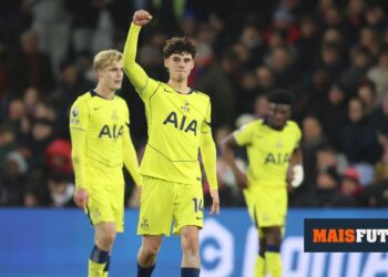 VIDEO: Tottenham win with Gray’s first career goal