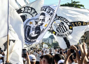 At the time of the presentation, ex-Benfica player was ‘threatened’… by the fans themselves