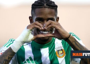 Benfica: André Luiz’s agent was at Seixal and negotiations continue
