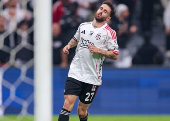 Besiktas demands that Benfica pay Rafa’s final wages