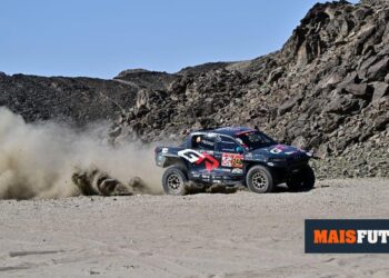 Dakar Rally: João Ferreira climbs to the top-10 on all terrain