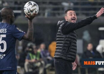 De Zerbi and the defeat with PSG: «I cried in the locker room…»