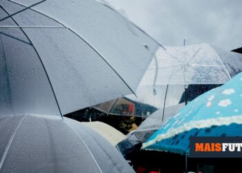 Depression Joseph brings heavy rain, snow and rough seas to mainland Portugal