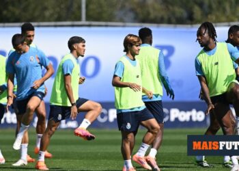 FC Porto begins internship in the Algarve without Francisco Moura