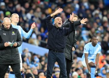 Guardiola throws himself into refereeing and makes Dalot loud: “Doku couldn’t play…”