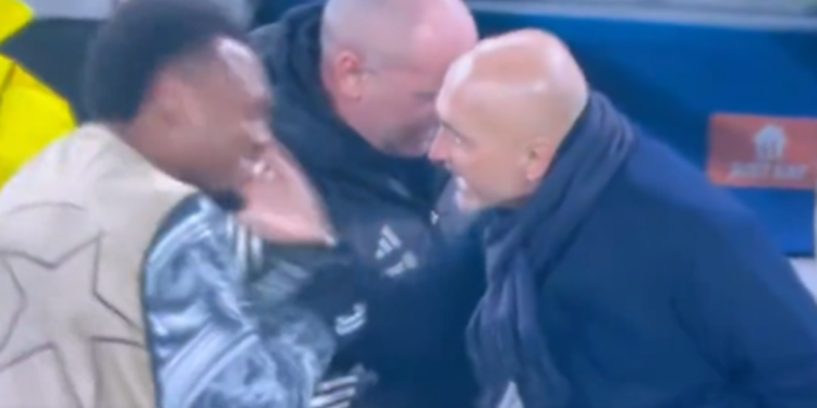 He was distracted during the game with Benfica and woke up to a slap from Spalletti (video)