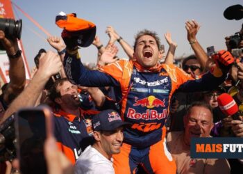 History: winning by two seconds after 49 hours on the bike!