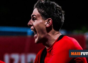 II Liga: João Fonseca gives victory to Benfica B and is sent off for taking off his shirt