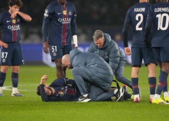 Luis Enrique loses some of his stars and that looks bad