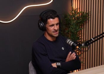 «Mourinho enters the room, says I’m part of the team and Paulinho immediately turns off the light»