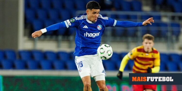 OFFICIAL: Chelsea loan Kendry Páez to River Plate