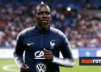 OFFICIAL: Mamadou Sakho ends his career at 35