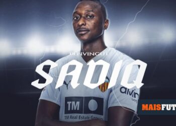 OFFICIAL: Umar Sadiq leaves Real Sociedad and reinforces Valencia permanently