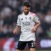 Rui Pedro Braz tries to divert Rafa Silva from Benfica