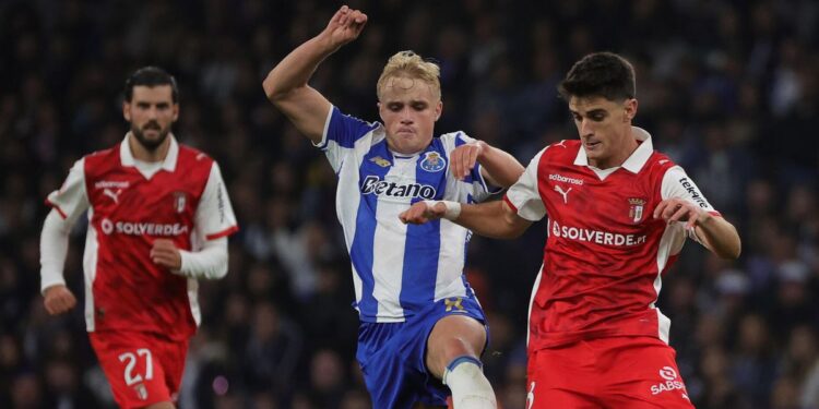 The accounts for FC Porto and SC Braga to qualify directly for the round of 16