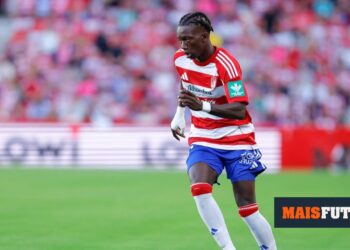 «There are Spanish clubs asking for Faye… but now? Now it’s too late»