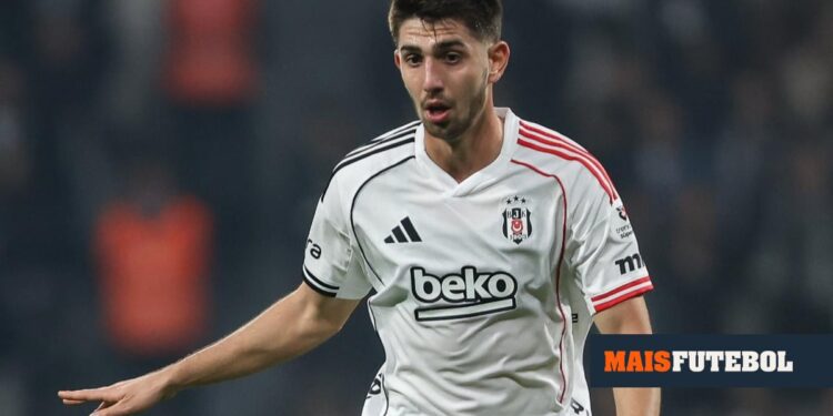 Tiknaz in Portugal to sign for Sp. Braga