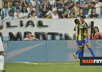 VIDEO: Di María scores a great goal with a perfect trivela