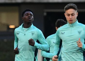 Vivian and Nico Williams are out and Gift debuts in call