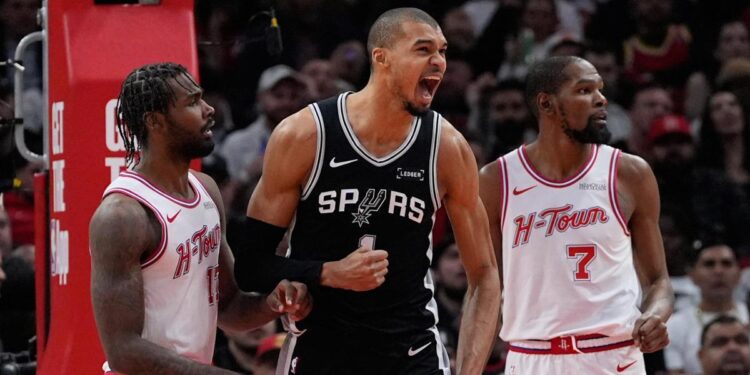 Wembanyama celebrates his 150th NBA game with Spurs victory in Houston