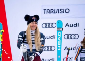 What is the condition of Lindsey Vonn after her fall one week before the Olympic Games?