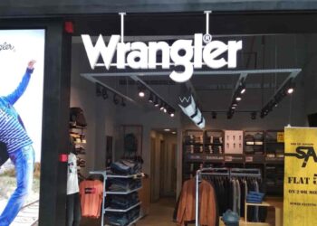 Wrangler jeans with up to 24% off prove that not everything needs to be reinvented