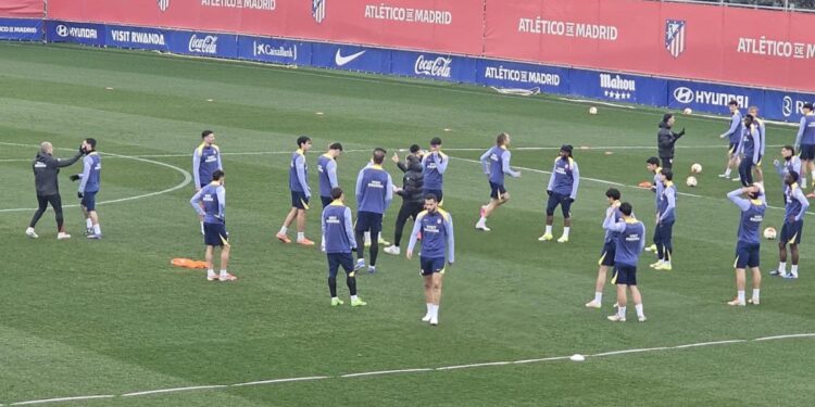 Atlético Madrid | Simeone recovers Pubill, but has two players in serious doubt against Barça