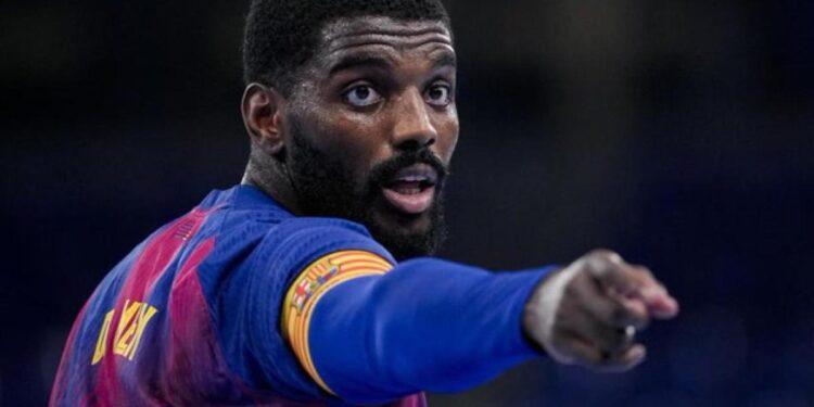 Carlos Ortega sets date for Dika Mem’s departure from Barça captaincy