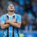Carlos Vinicius suits Botafogo, leaving the lead