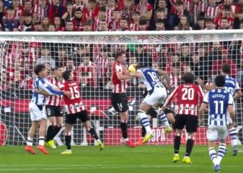 Controversy in the Basque classic! The incredible penalty that was not taken and that set the game on fire