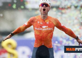 Cyclocross: Van der Poel breaks title record and celebrates “like Ronaldo”