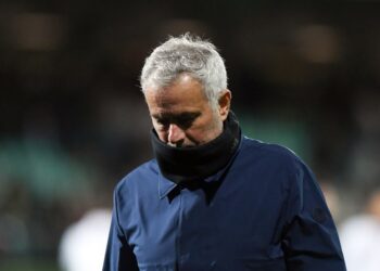 Does Mourinho throw in the towel? «The difference could be 12 points…»