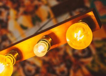 Electricity price today, Friday, February 6th, by lanes and sections: When is it cheapest?