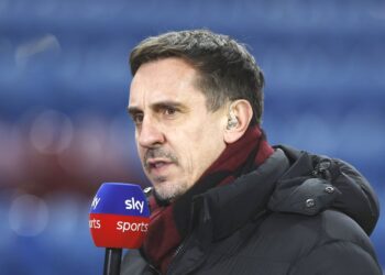 Former Manchester United star is “fed up” with ‘influencers’ on his doorstep