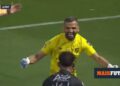INCREDIBLE: Saudi goalkeeper ties game with «Trubin-style» goal