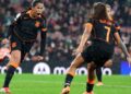 In a delirious game with twists and turns, Arsenal beat Corinthians and are champions