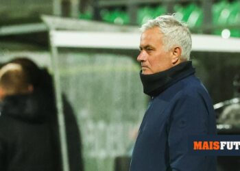 José Mourinho: “I can’t point the finger at the players”