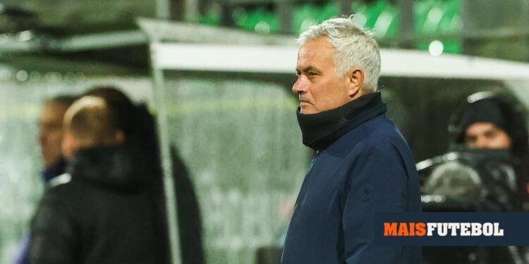 José Mourinho: “I can’t point the finger at the players”