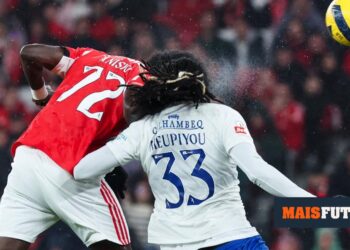 Mourinho: «Anísio? It was a miracle, because he’s not good with his head.”