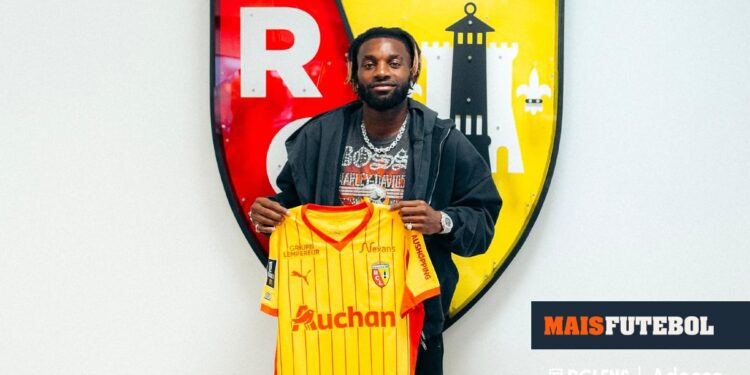 OFFICIAL: Saint-Maximin reinforces the attack of the Lens sensation team