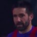 Proof that men are not measured by their feet: João Moutinho’s extraordinary gesture