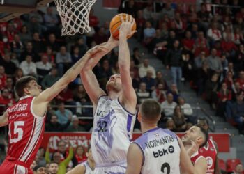 Surne Bilbao adds their sixth consecutive victory against a demanding Casademont