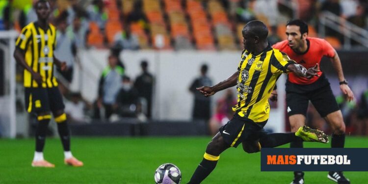 Türkiye: Fenerbahçe makes Kanté’s arrival in Istanbul official